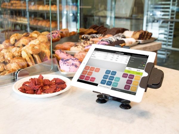 Which Is the Best Restaurant PoS Software: 5 Features to Look For
